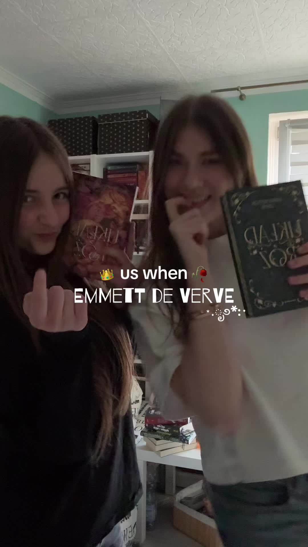@zuzia | suzanwithbooks🌷