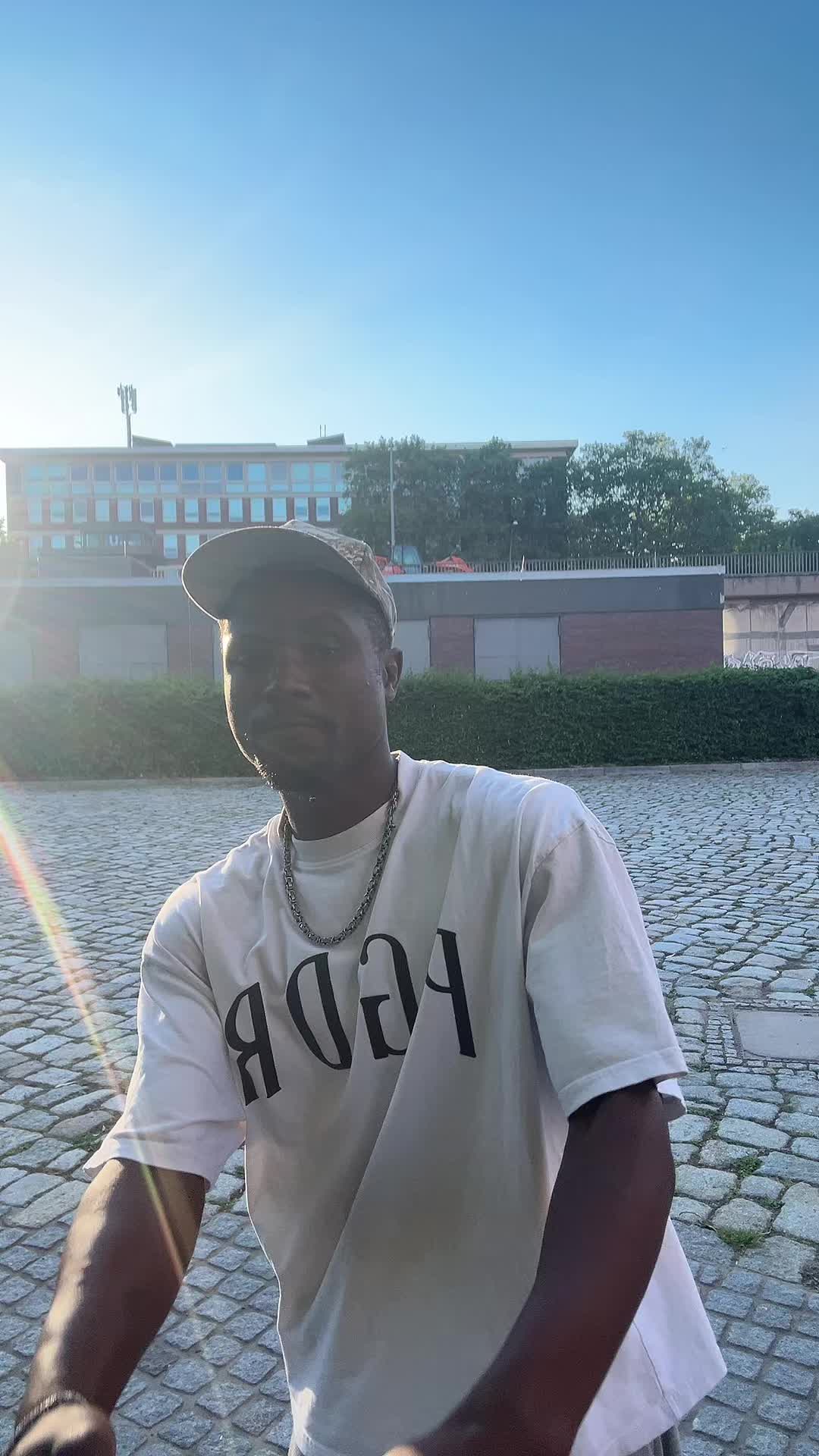 @„CALL ME SÄNG“