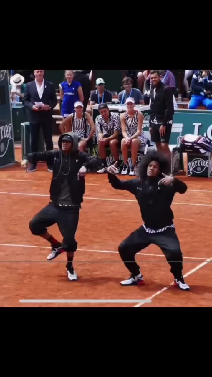 @Les Twins Musicality