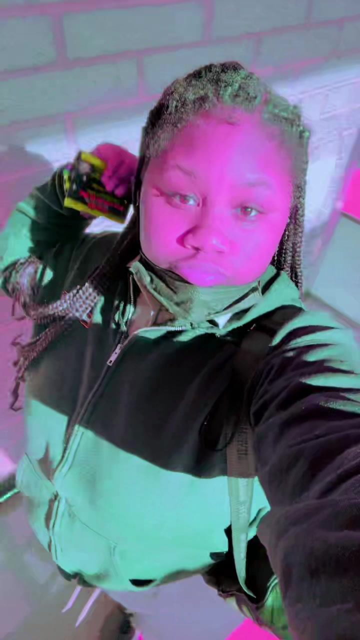 @samariwebb998