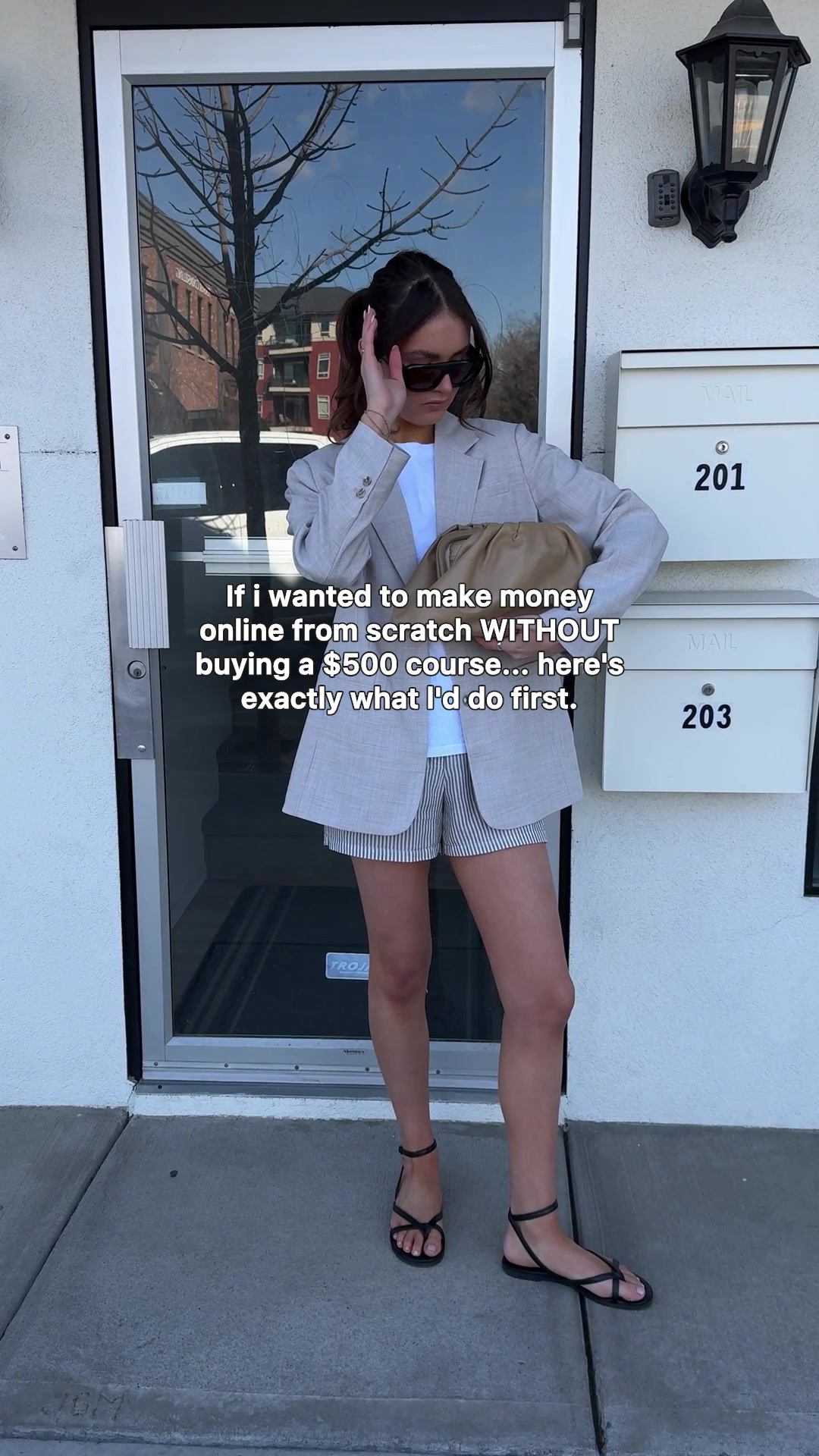 @Earn with Katie