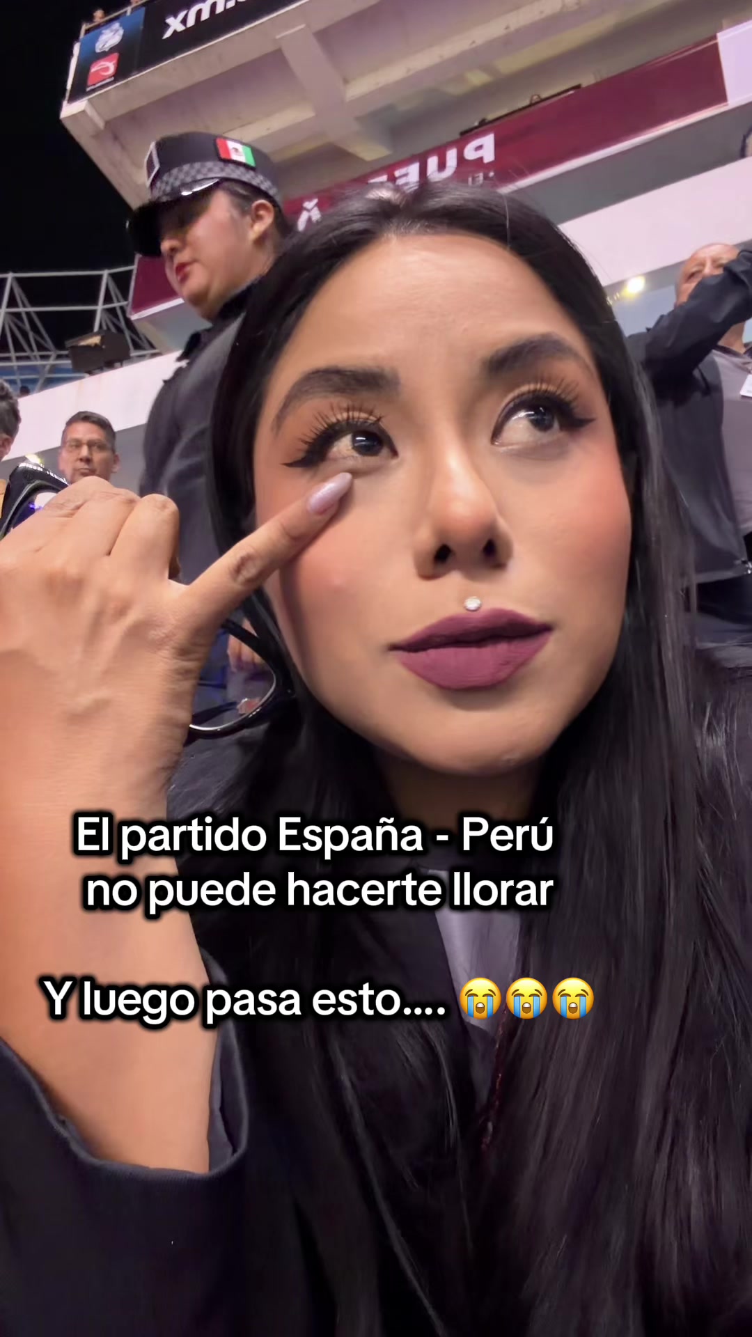 @Rocío Carbente (reportera🎤)