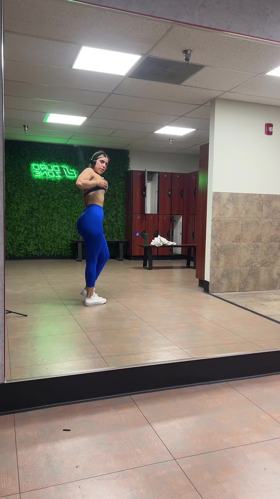 @Milaaa 🧍♀️
