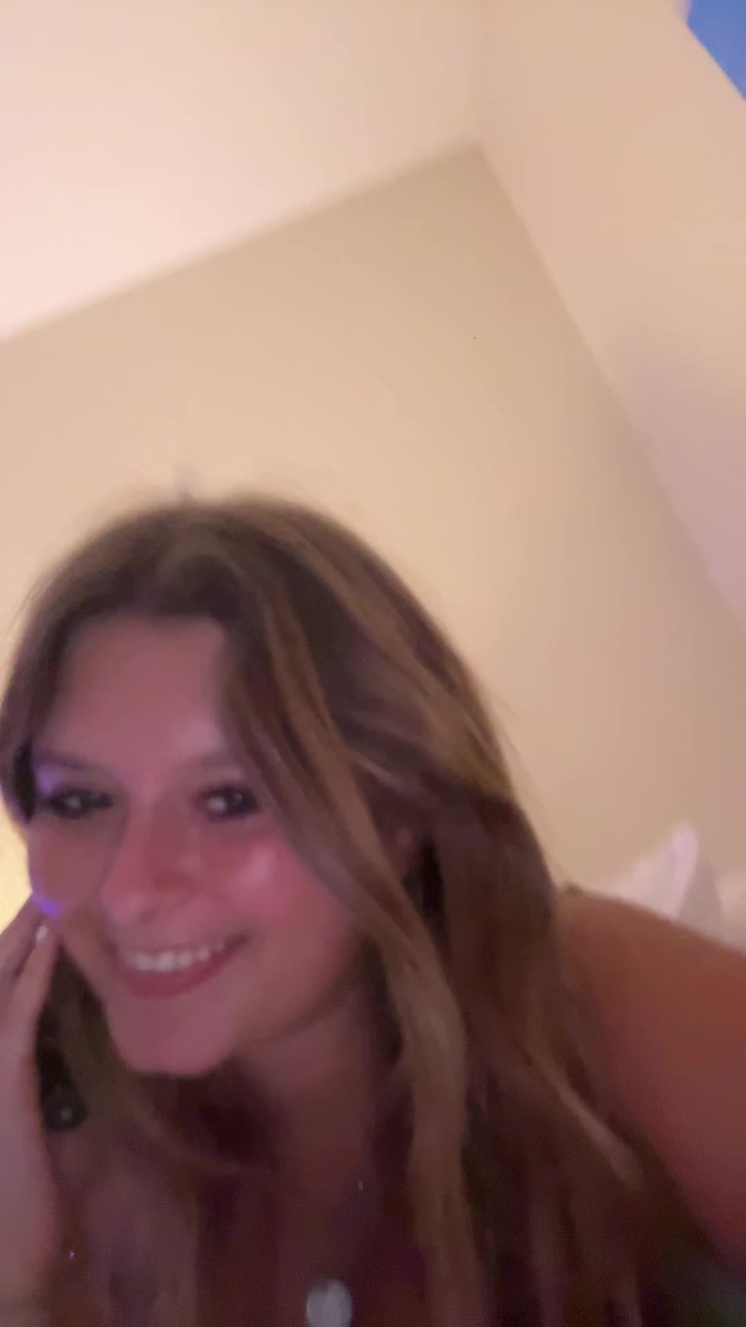 @chloe