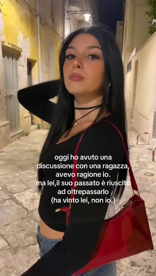 @lola