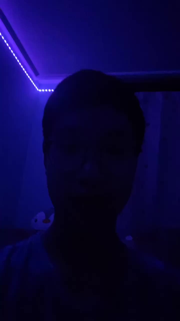 @Holi_yalloow