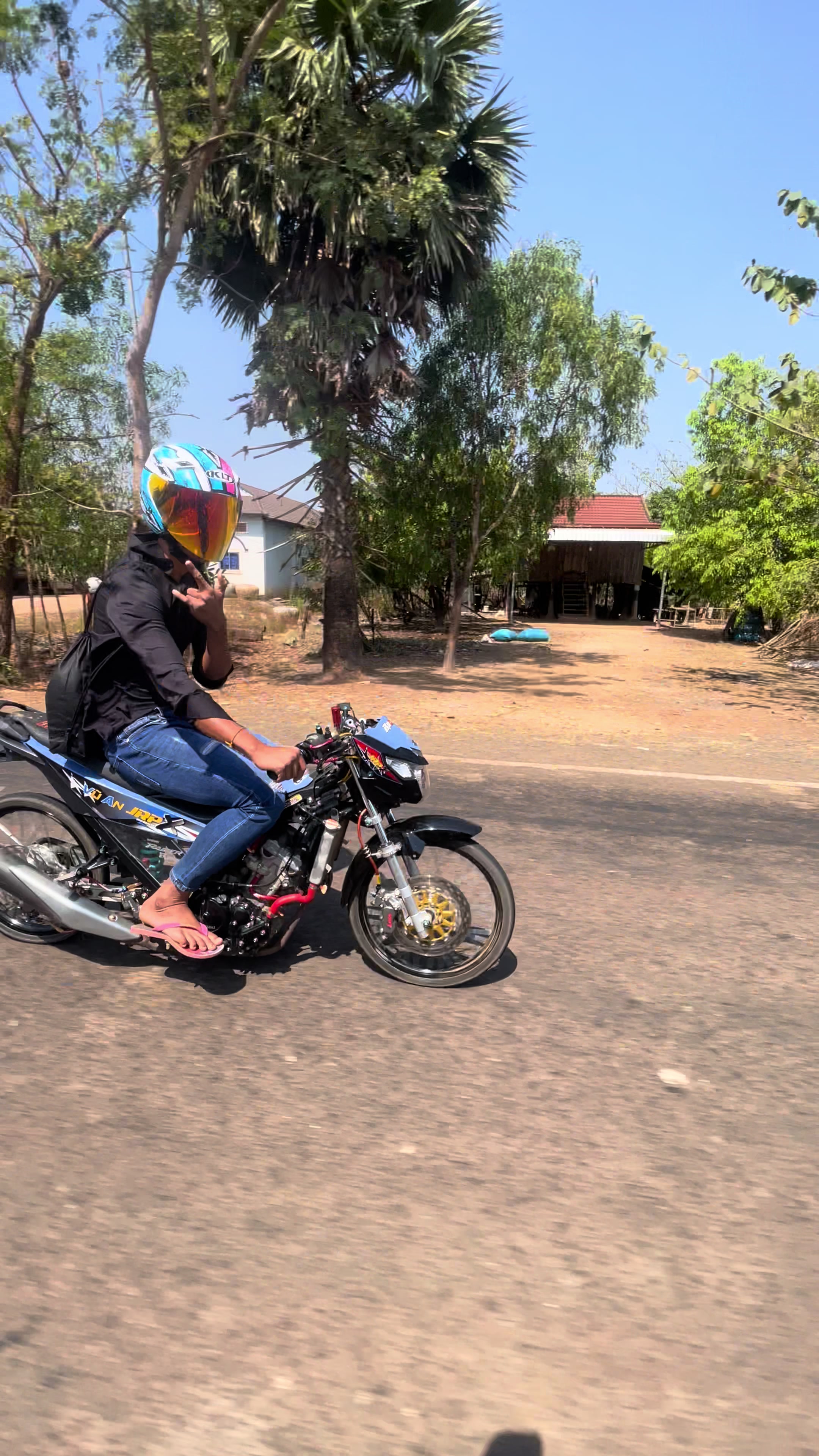 @BOY LEY 🤘🏻🎭🏍️