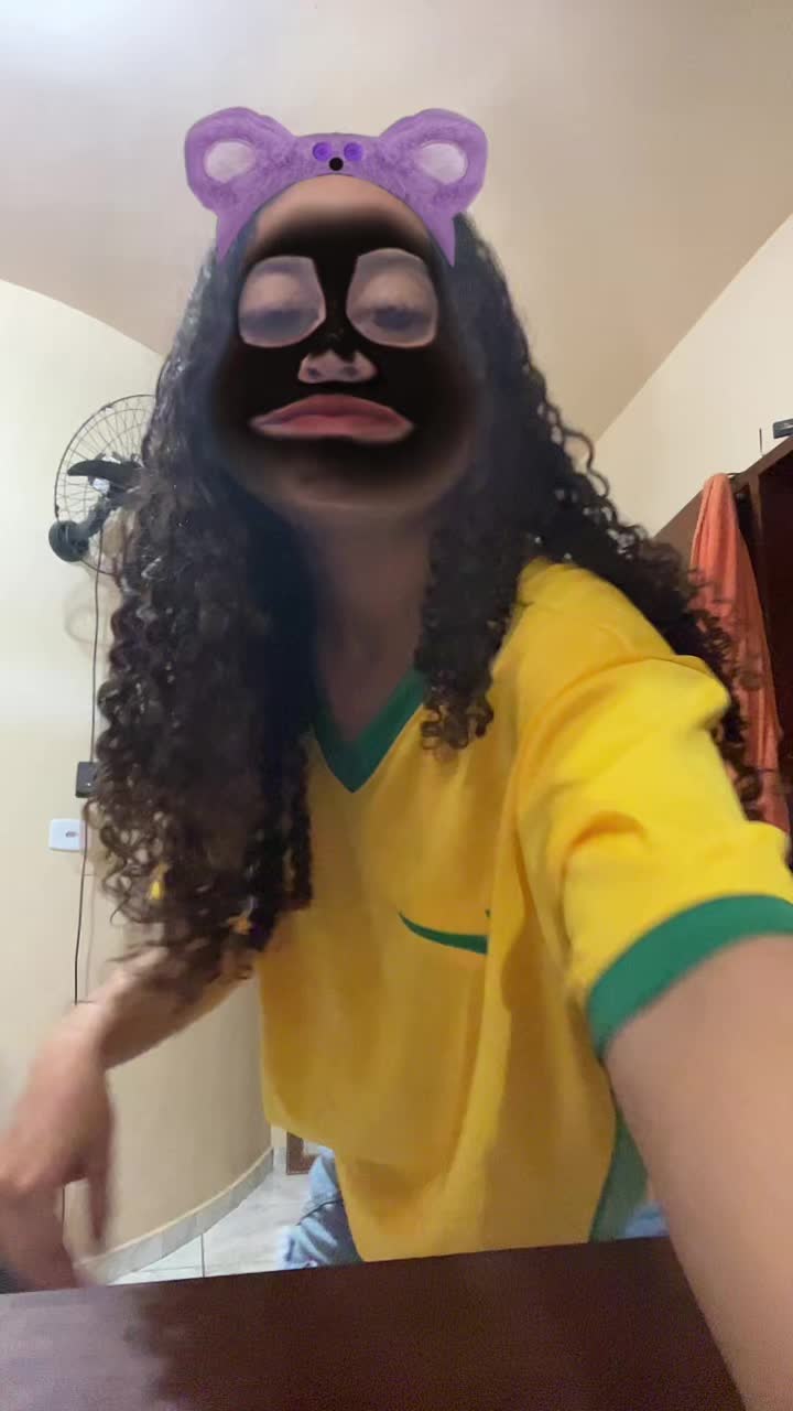 @Neymara &eacute; 🔝