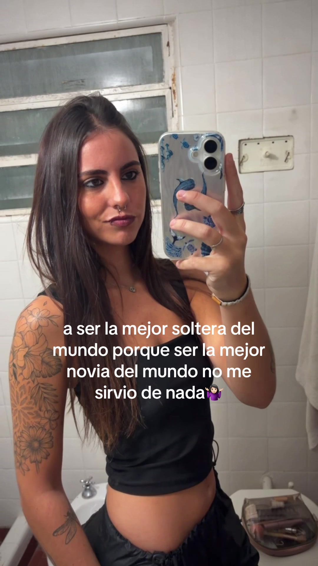 @lola