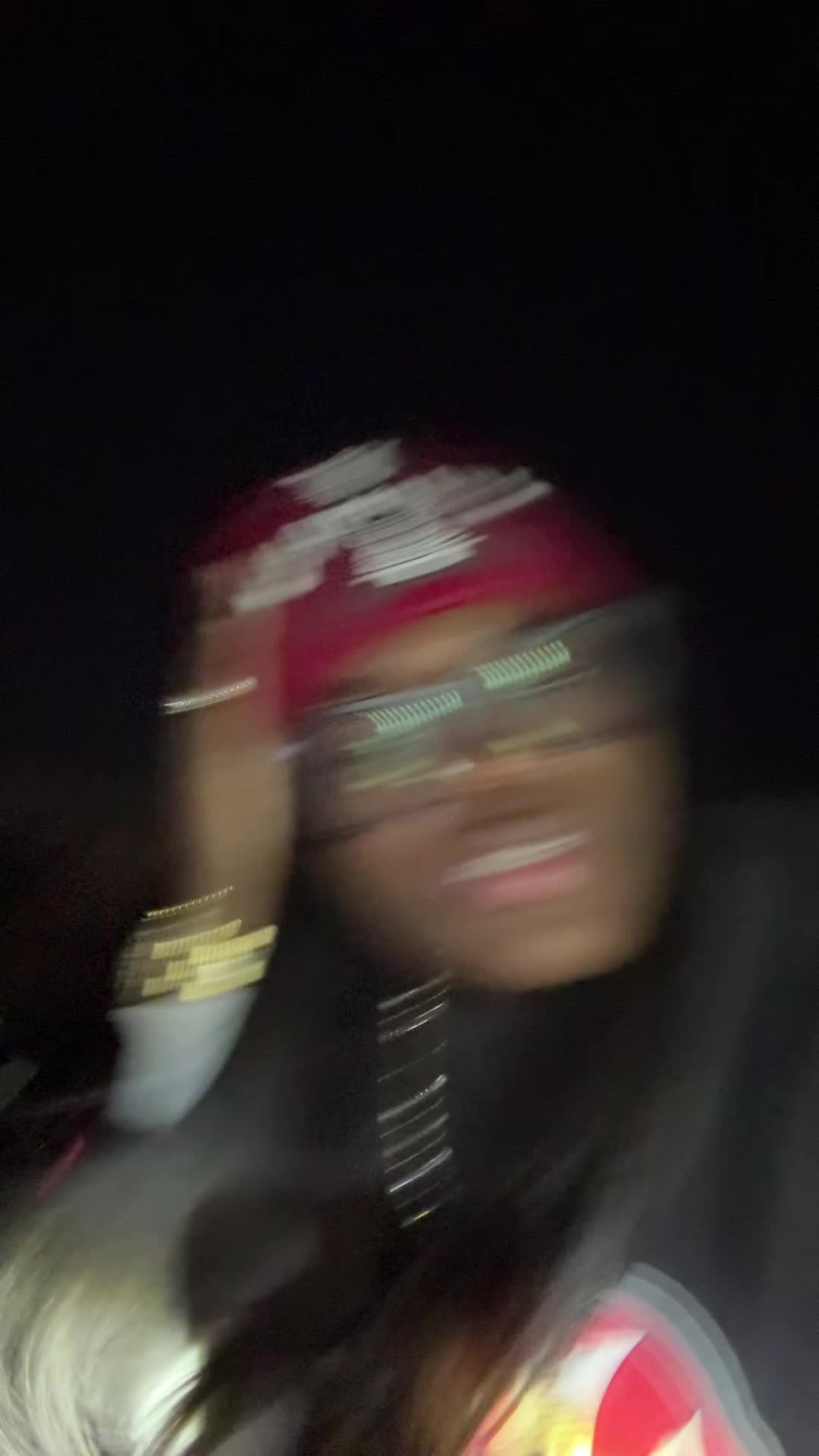 @🖤