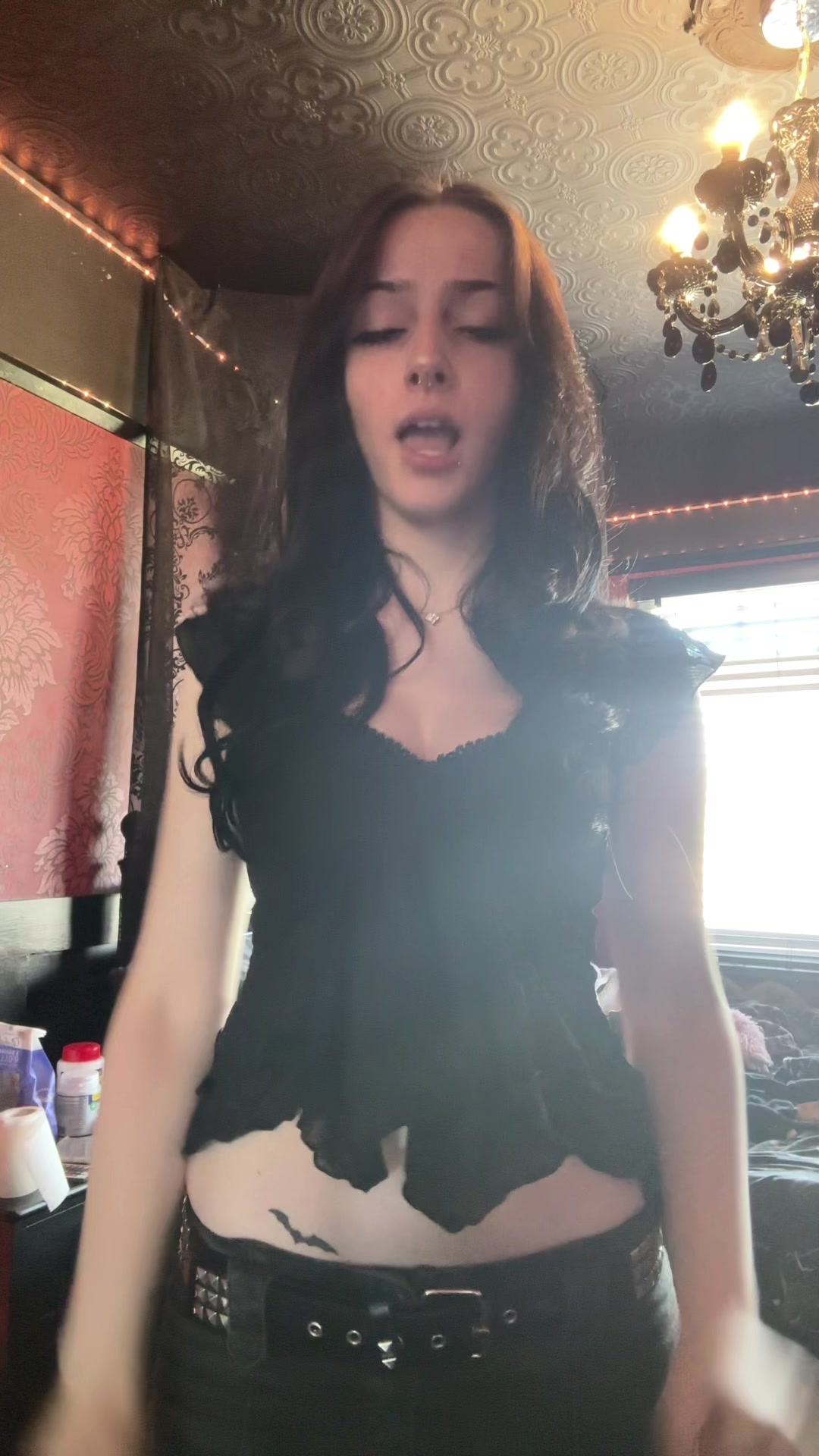 @evieneedcat