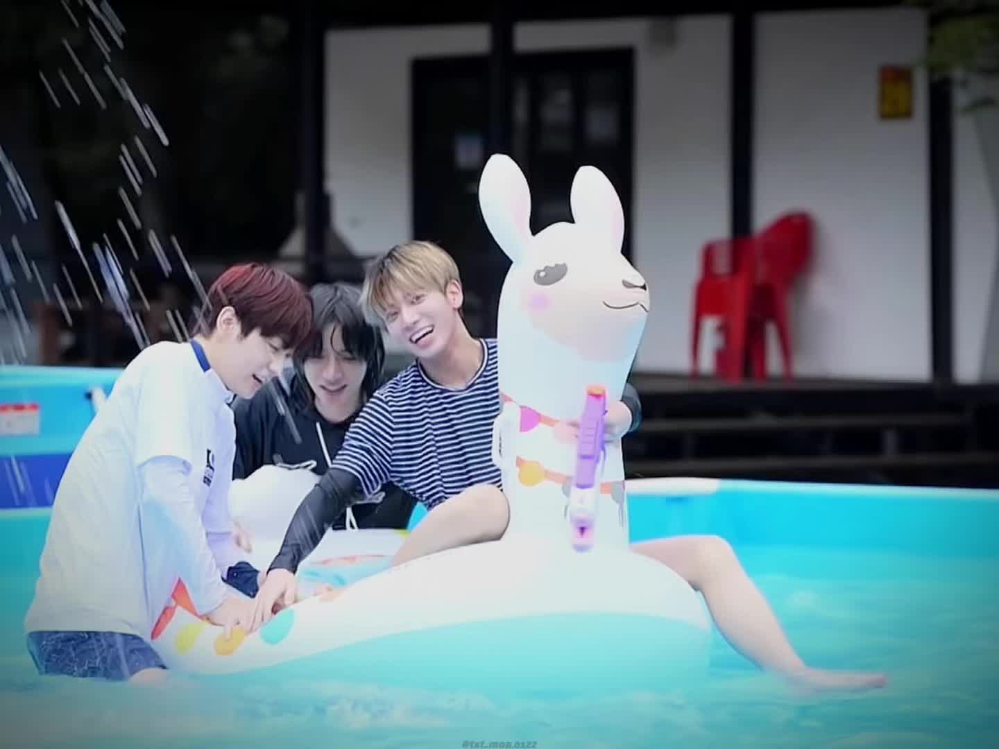@모아