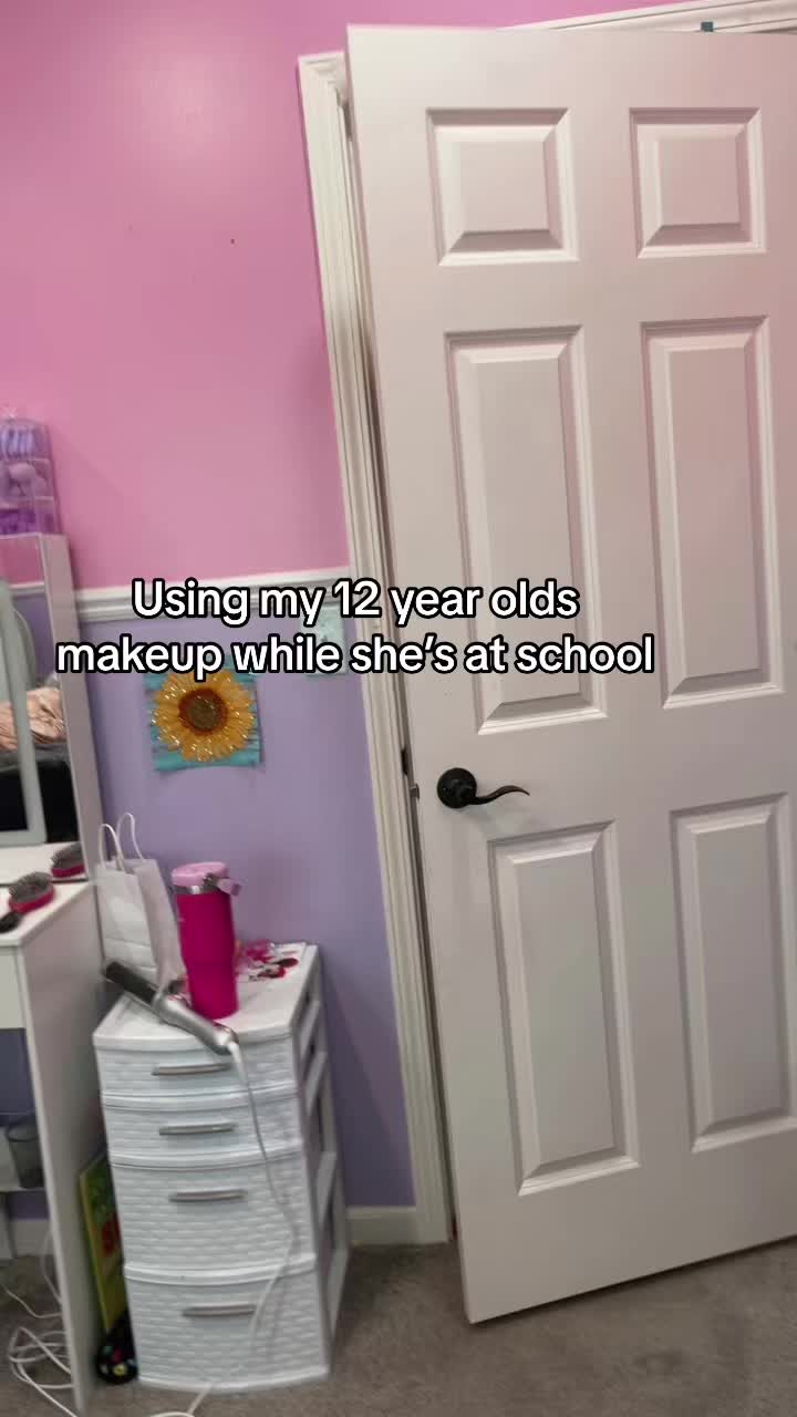 @Lindsn28