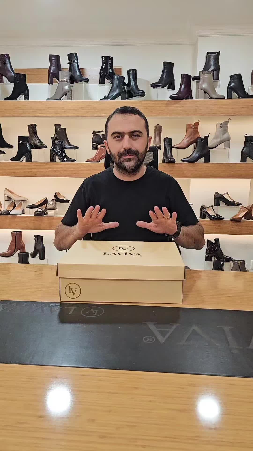 @Laviva_shoes