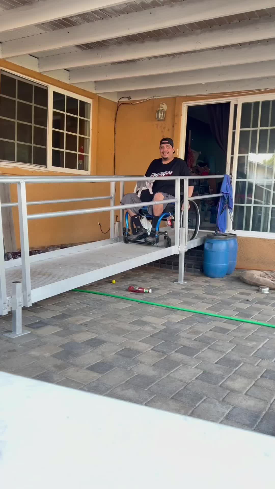 @Flatfacebullyz