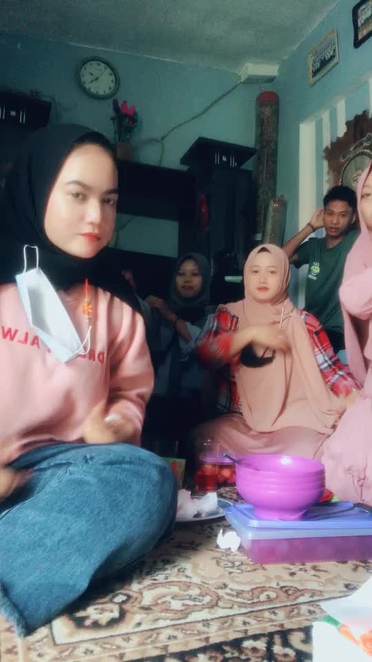 @dara_