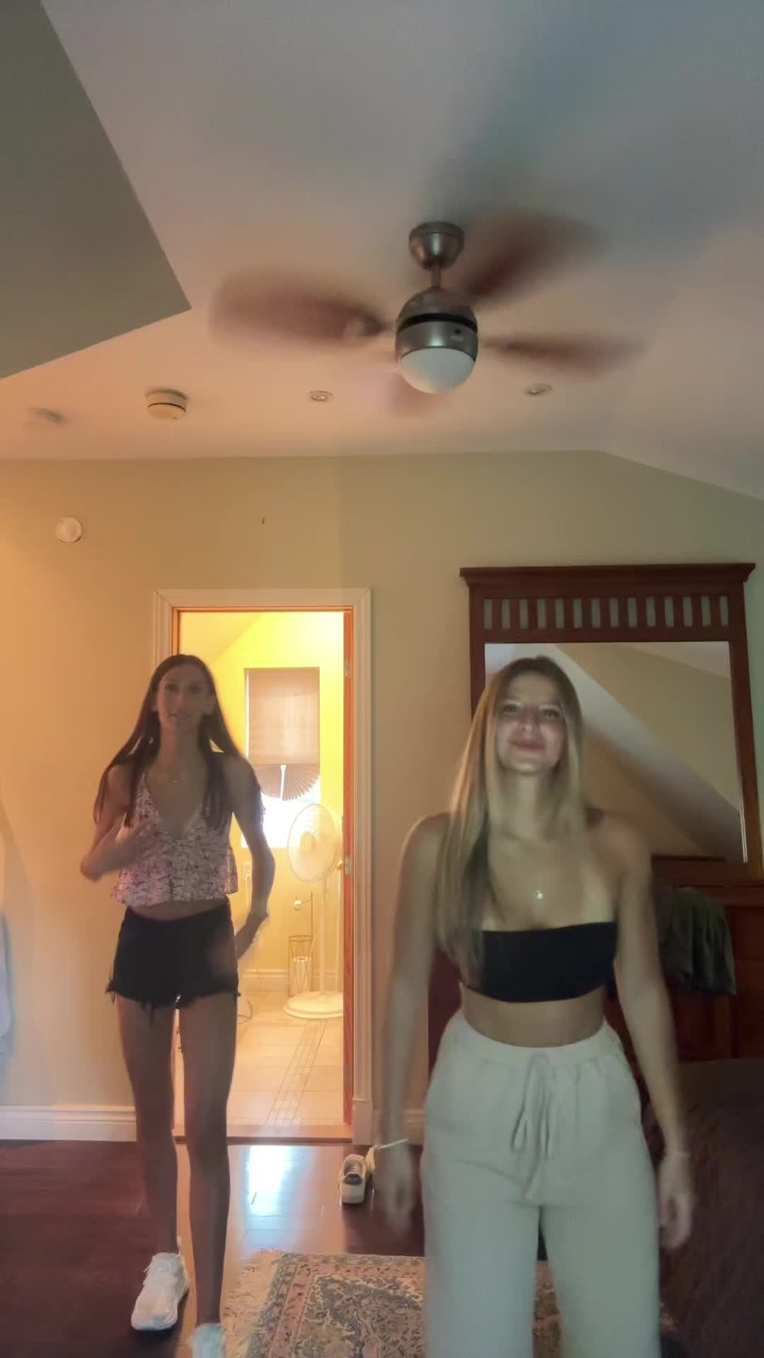 @ainsleyyy