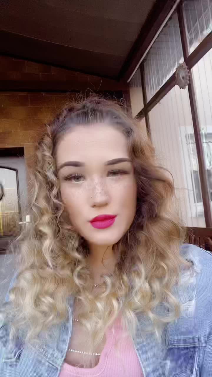 @Каролина.🖤