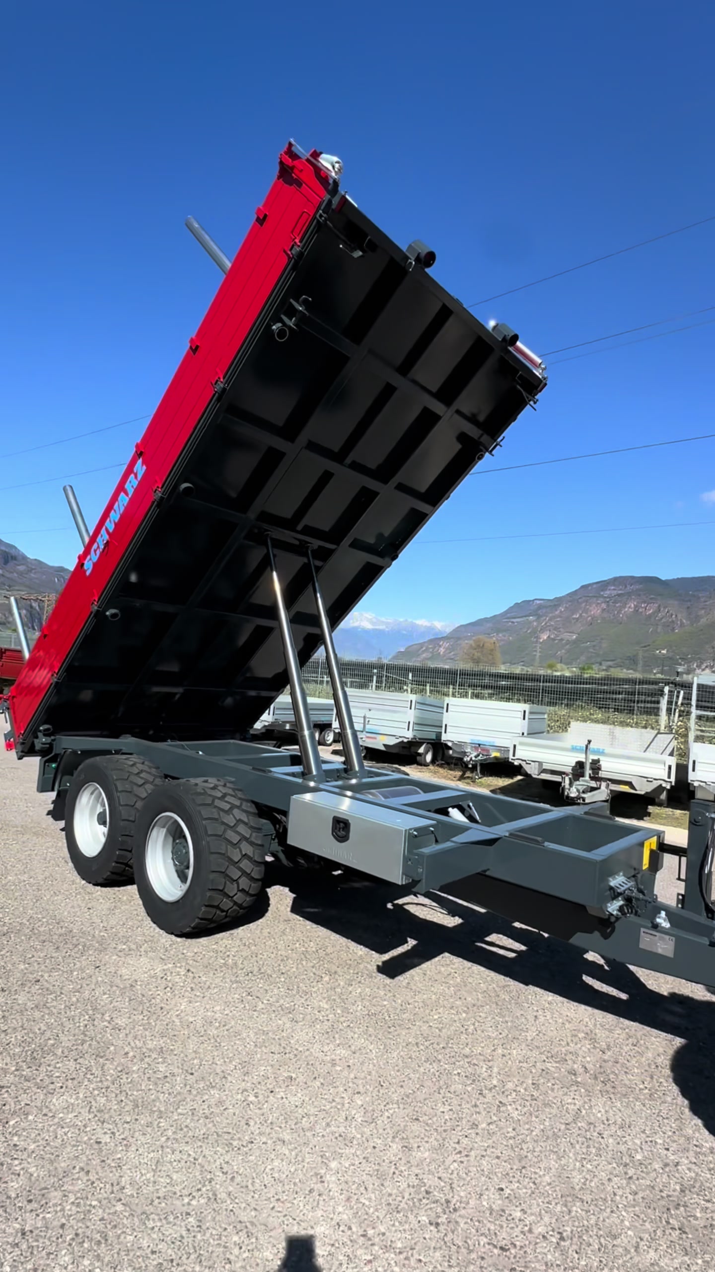 @Schwarz_trailers