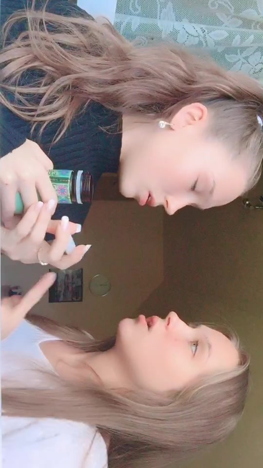 @Alina & Sabrina