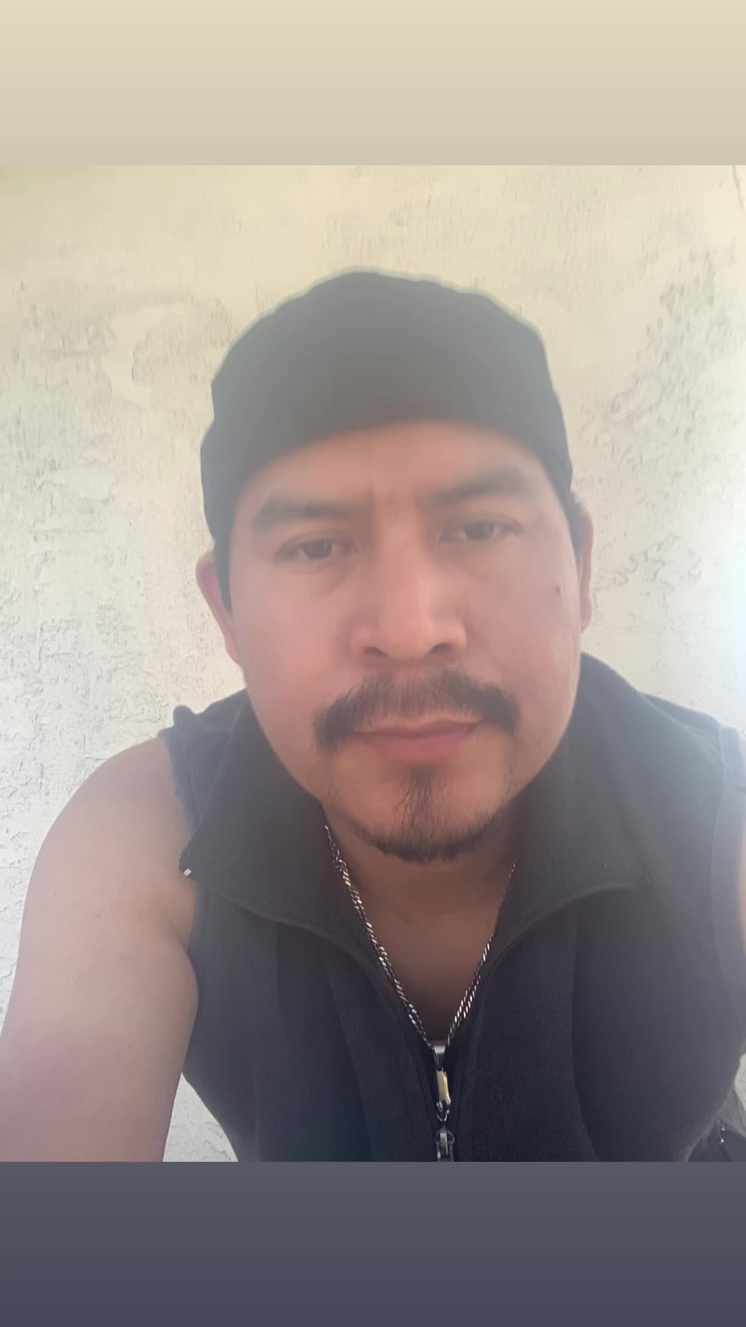 @José