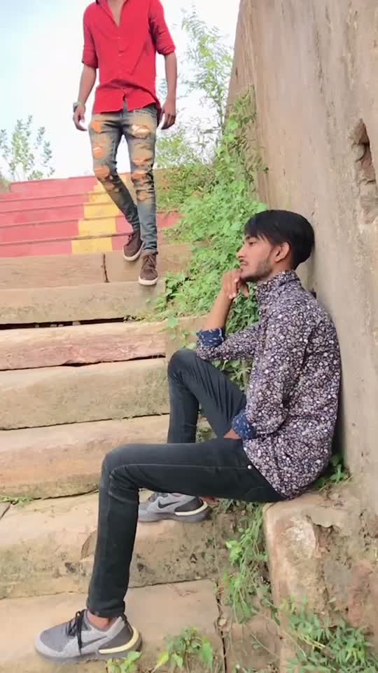 @mr_aakil__