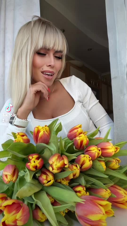 @Эля