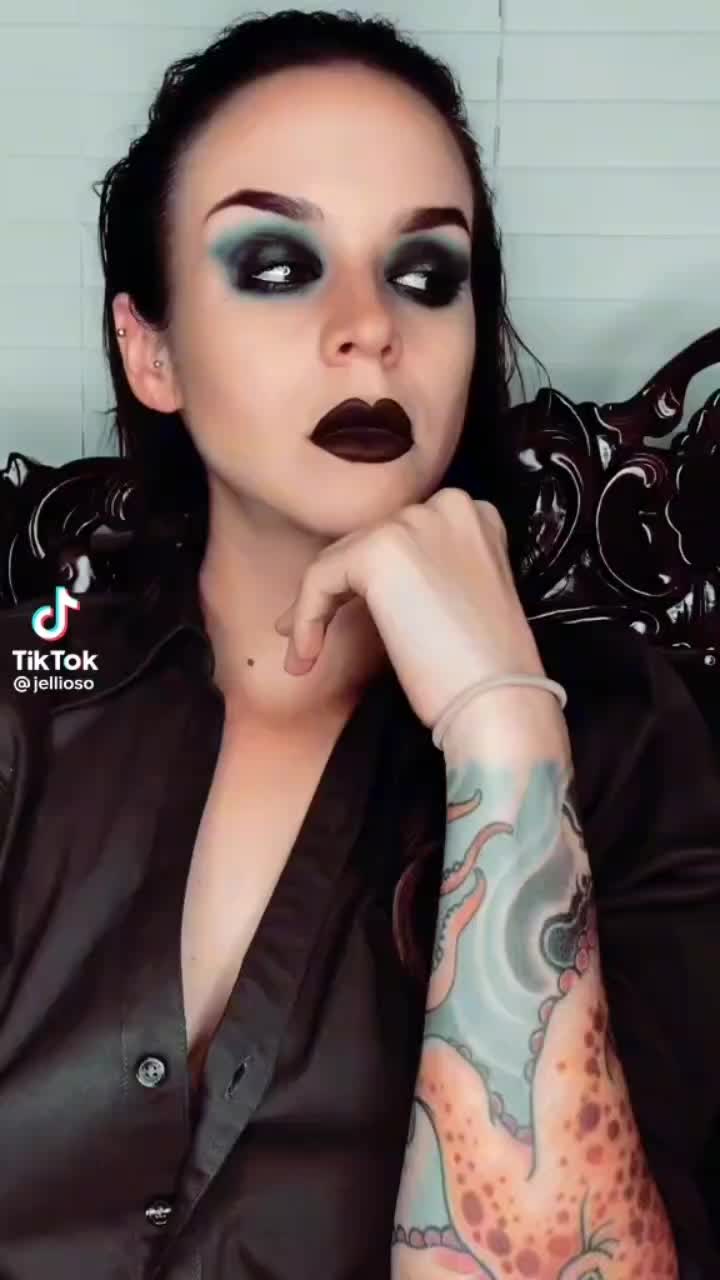 @Luna