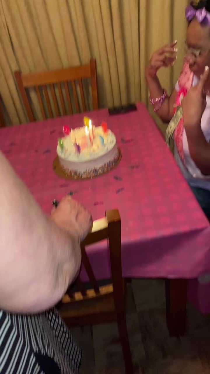 @THELIFTUP_