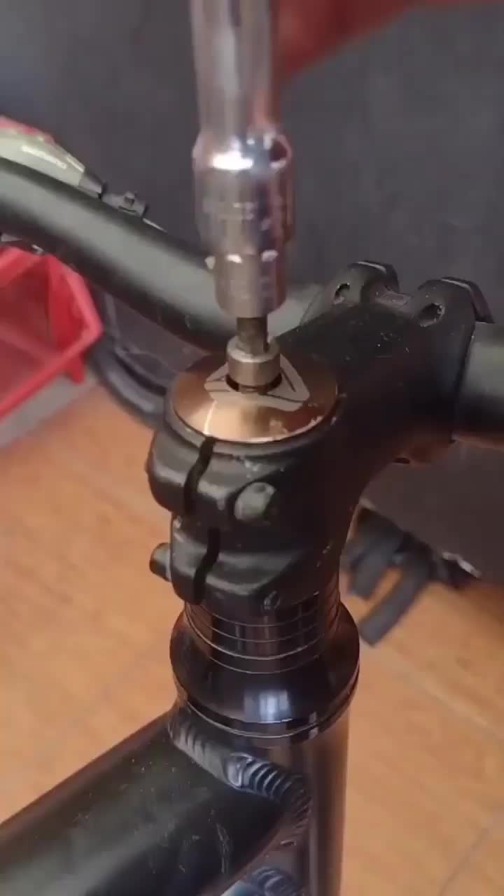 @Custom Lab&trade; x Nervin Gardose