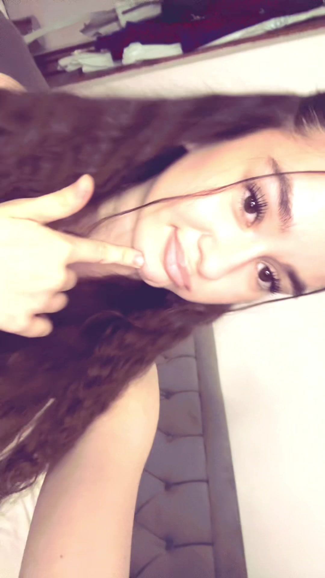 @👻