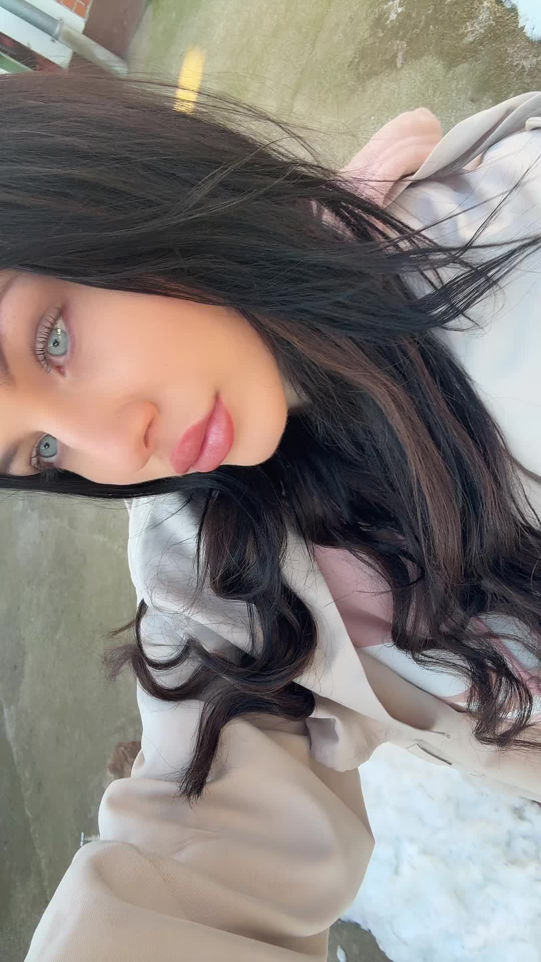 @AntoniaVov