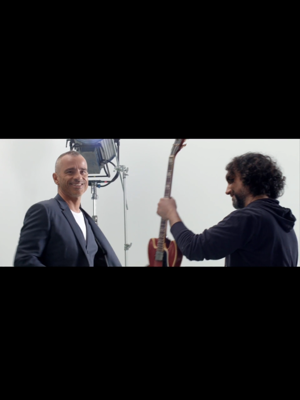 @Erosramazzotti Fan