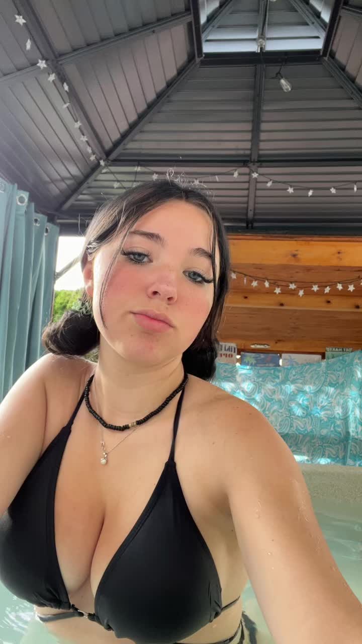 @catrionam_