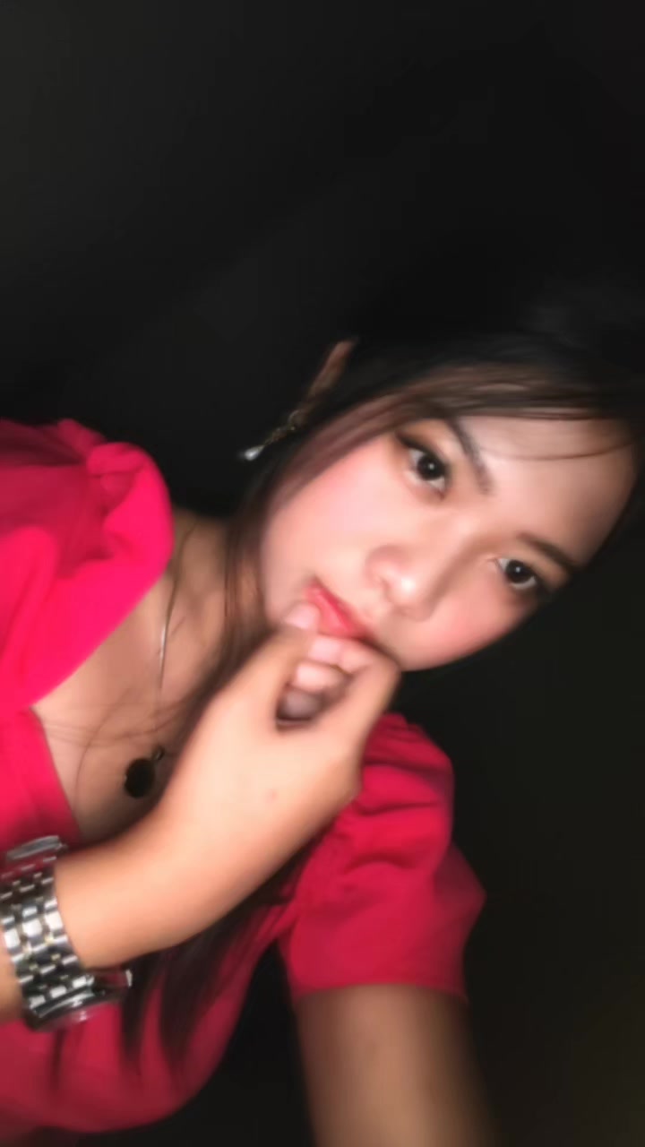@urgirl_crxtn