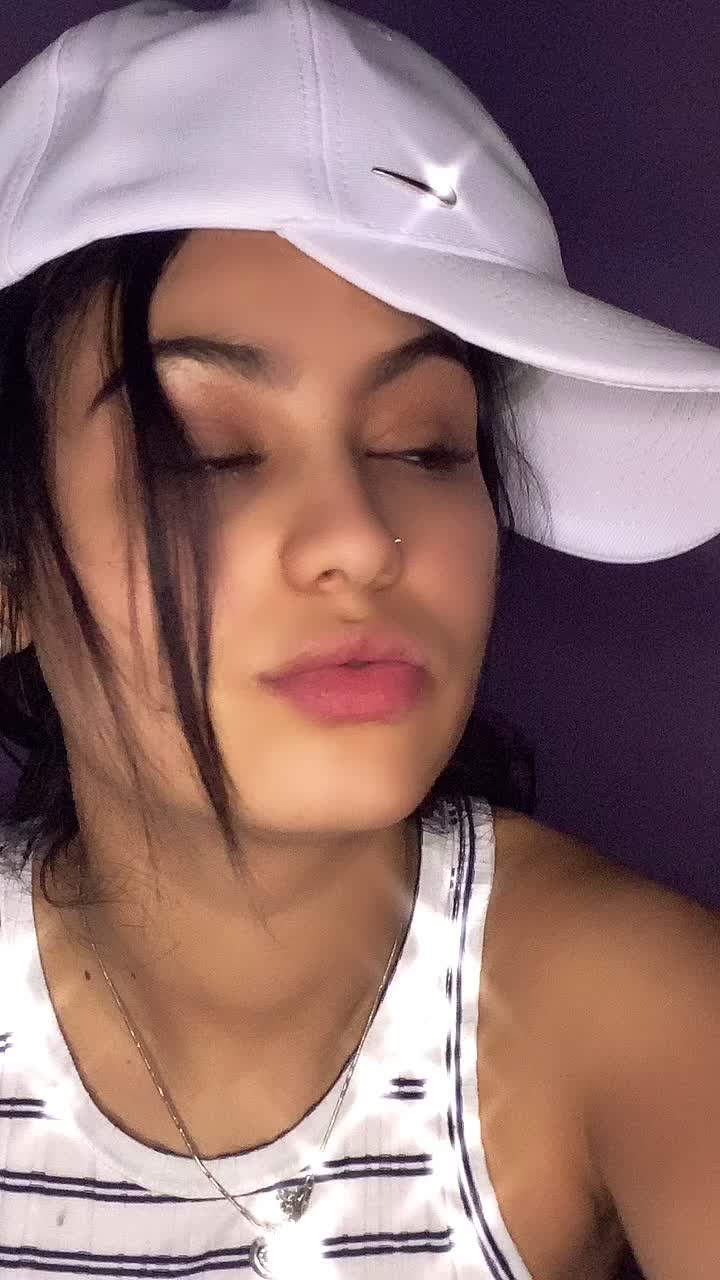 @Najwa__06✅
