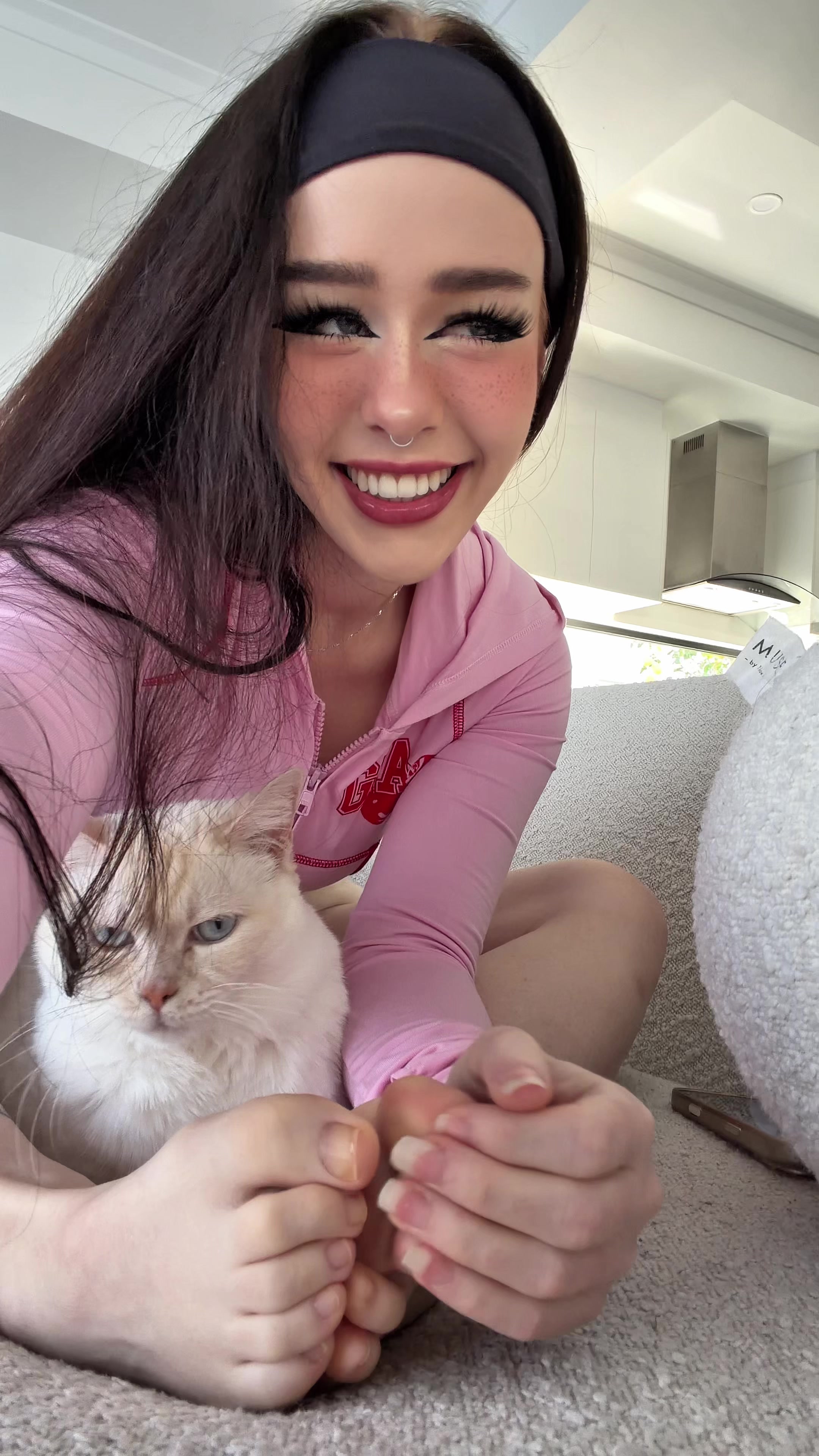 @Lara