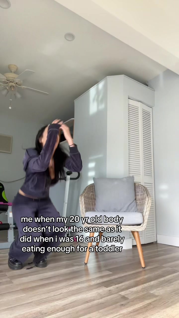 @lilymia