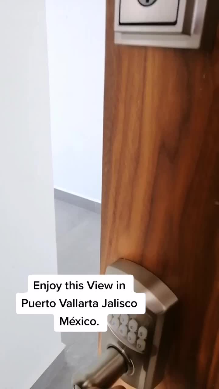 @Daniel Cayetano