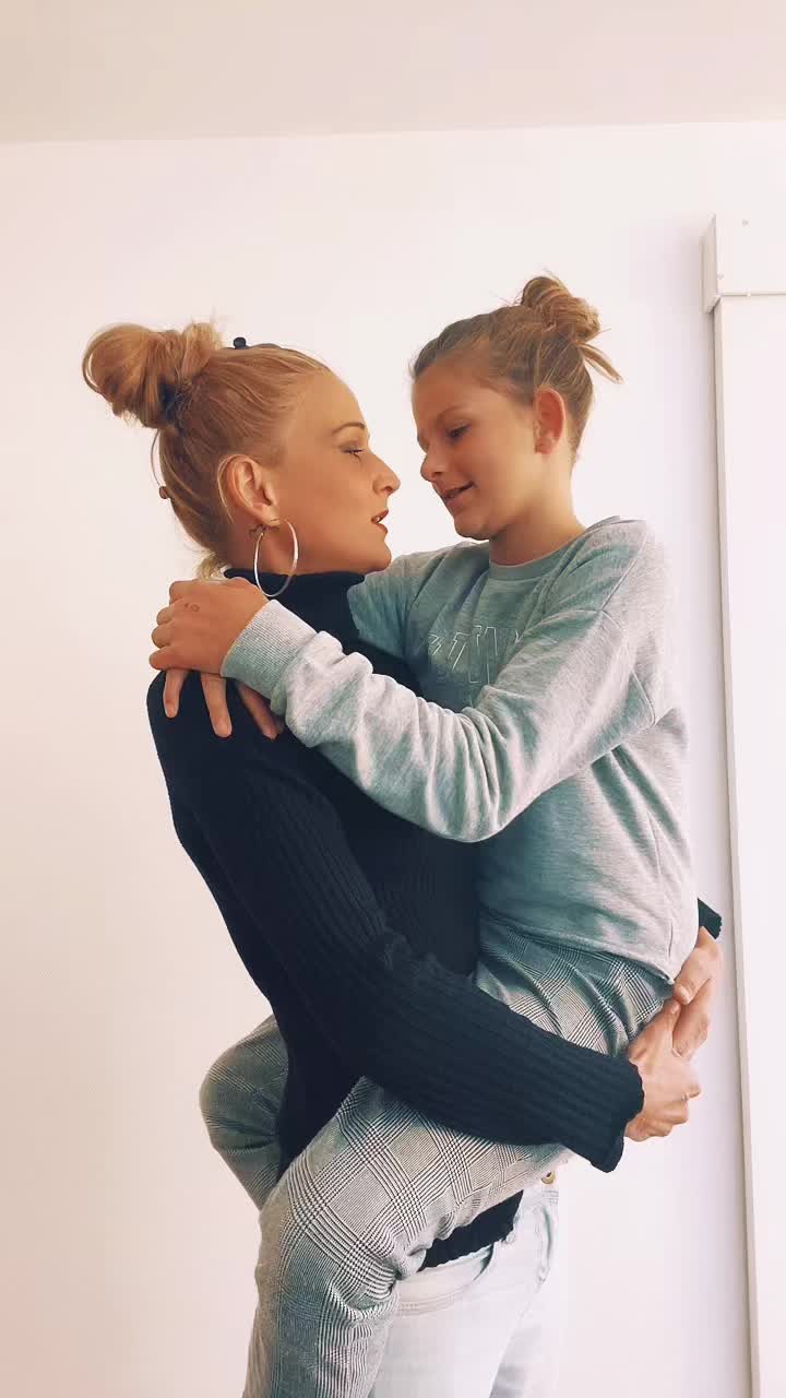@Gwen Luna 💎🦋