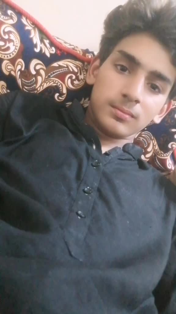 @قمر وڑائچ کامونکی🥂🥀