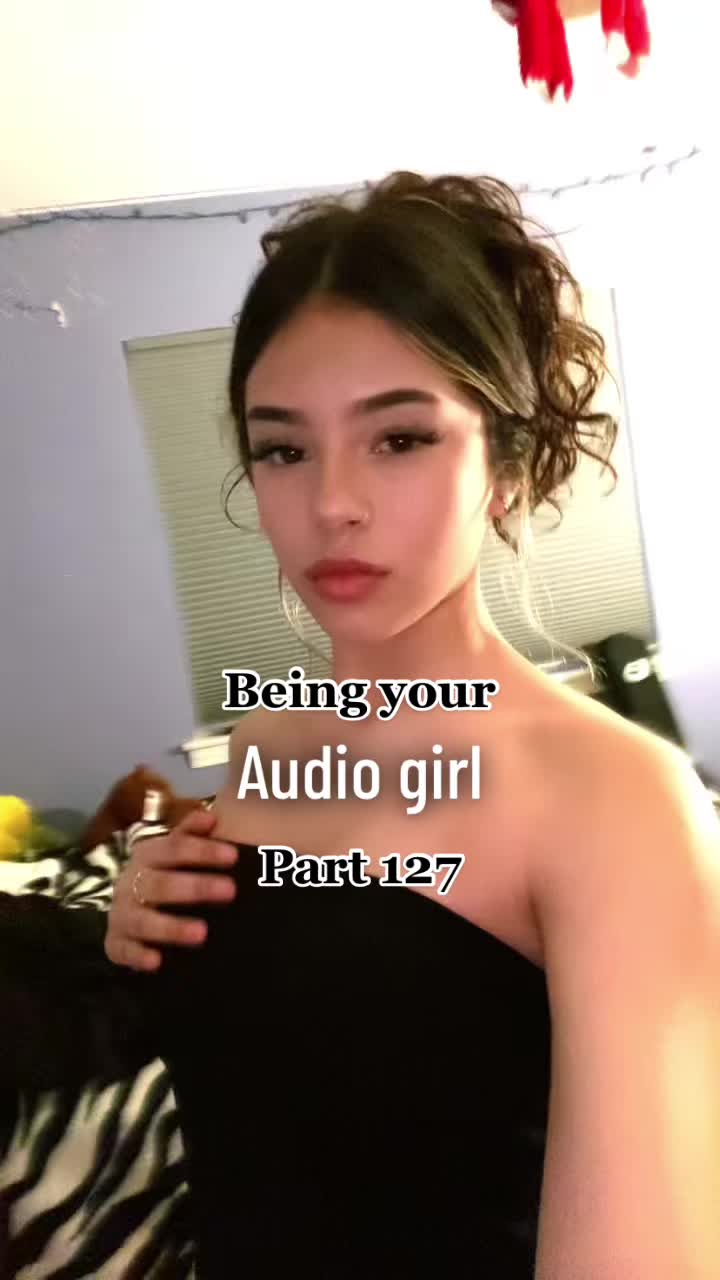 @•ur audio girl•