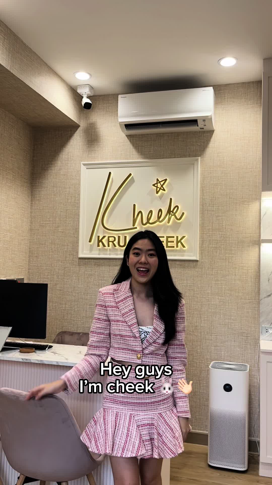 @Kru Cheek
