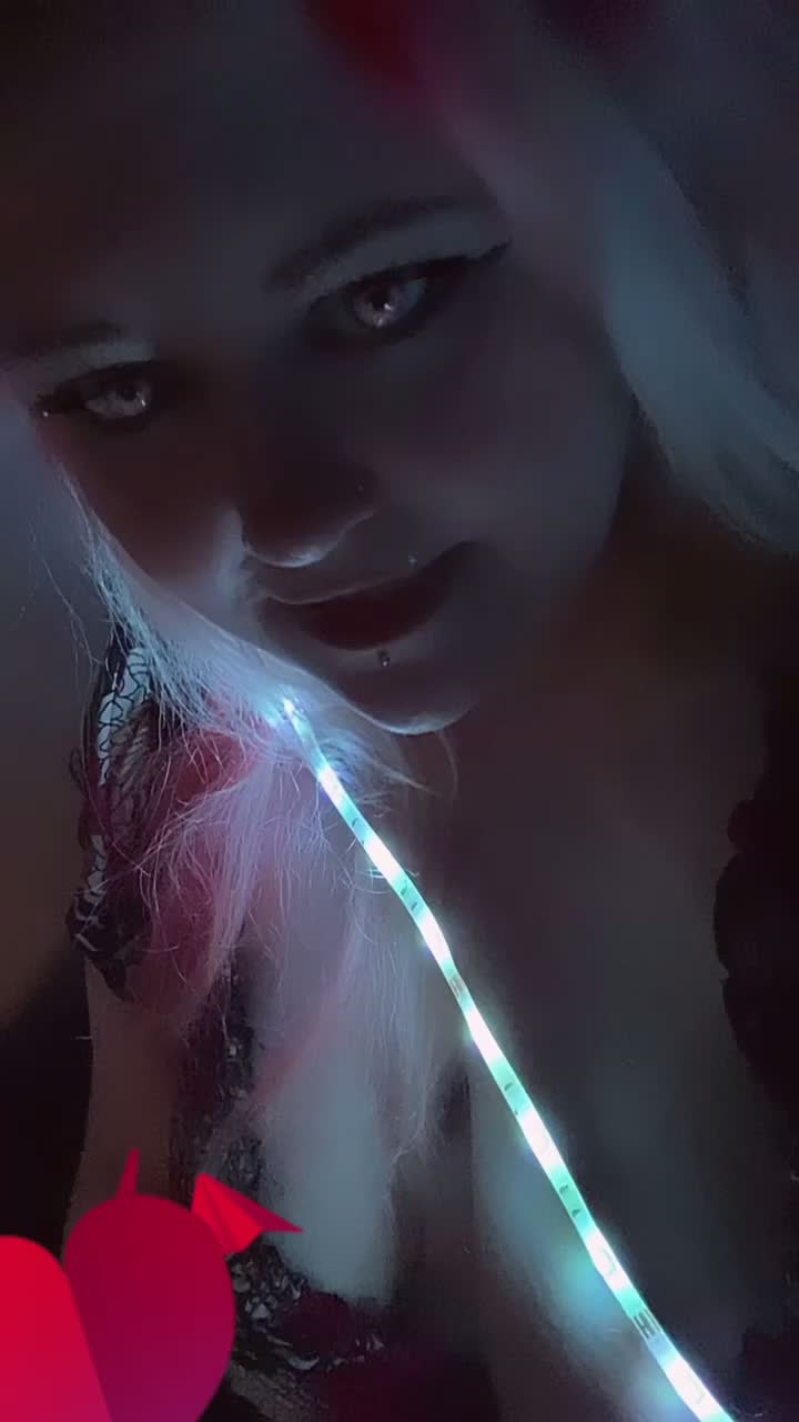 @witchyweird