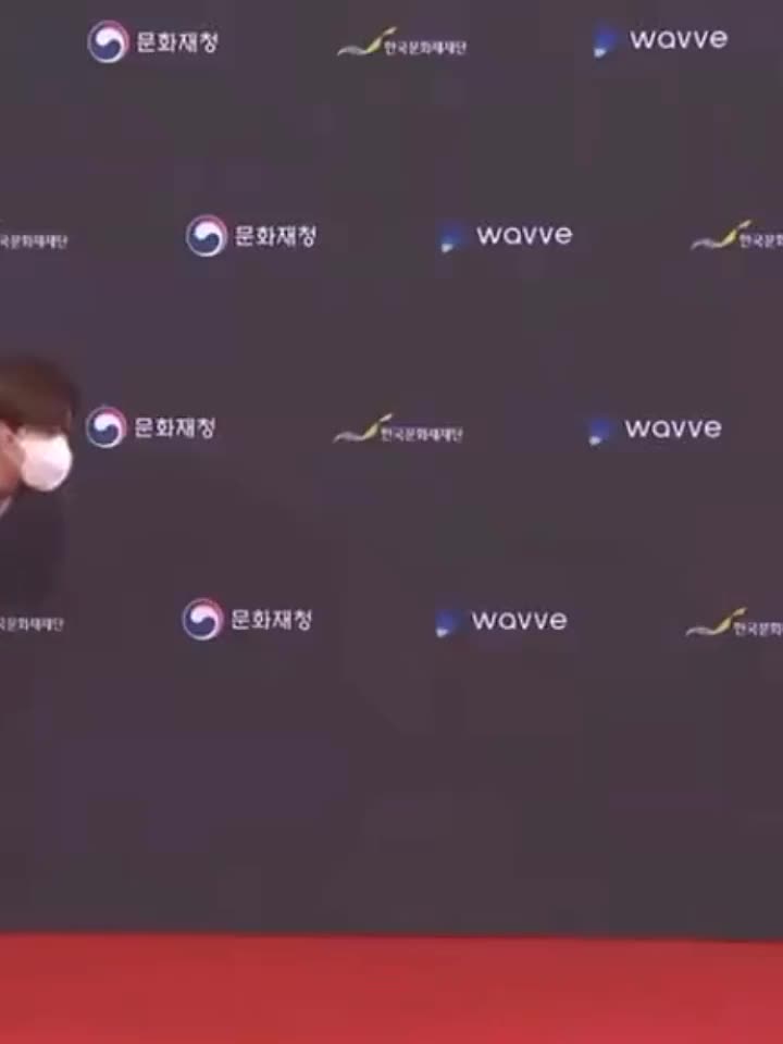 @sᴀɴʜᴀ 🐣