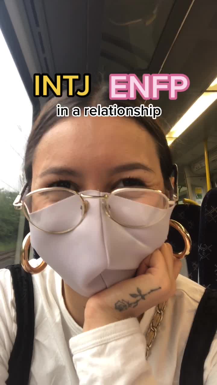 @ธารา