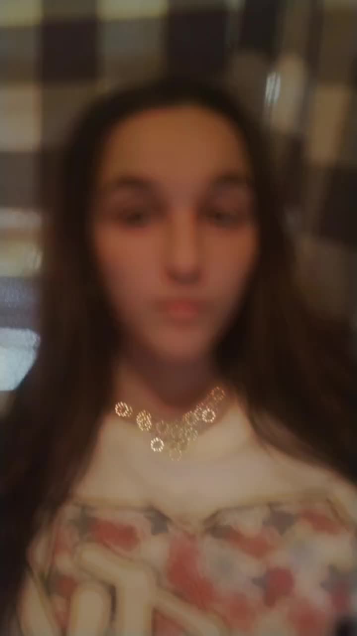@💞🥰living my life🥰💞