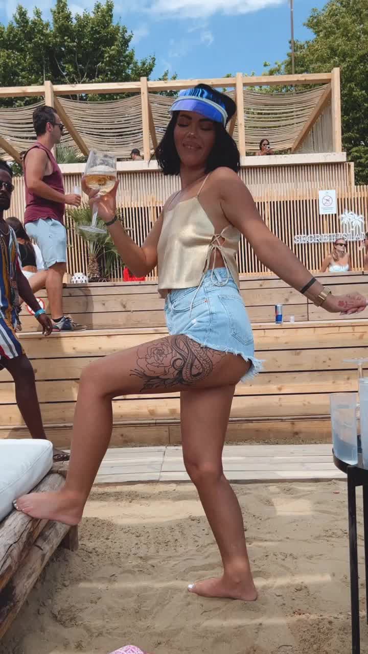 @Andreea D.