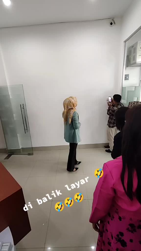 @ayya09
