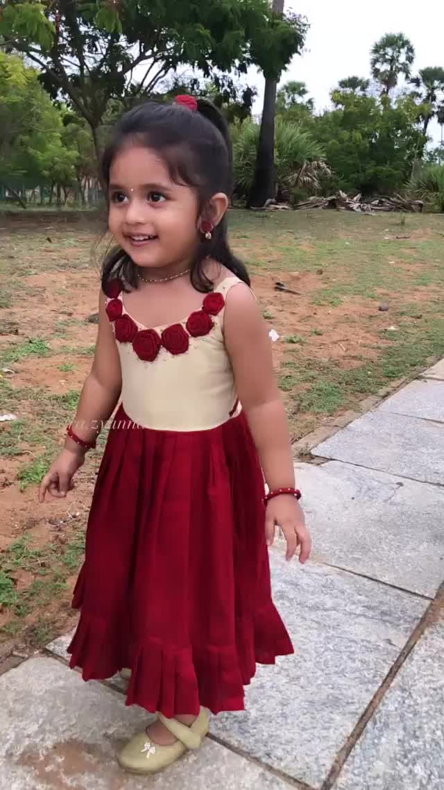 @MuThu_Editz